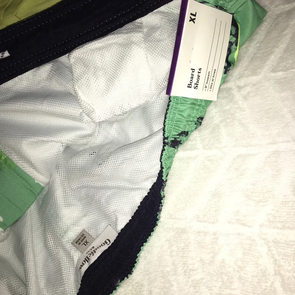 GoodFellow Mens Shorts + Matching V neck Tee (NWT)